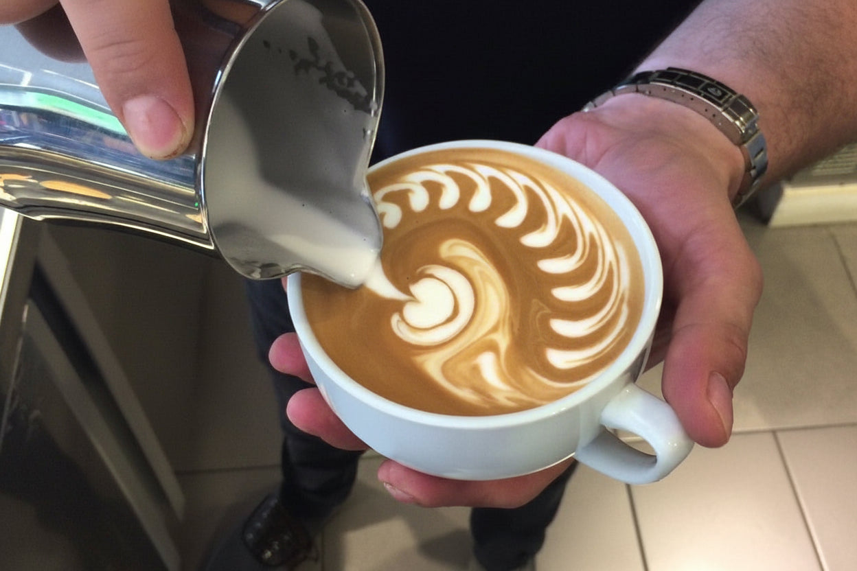 Crémier/mousseurs à cappuccino à bec