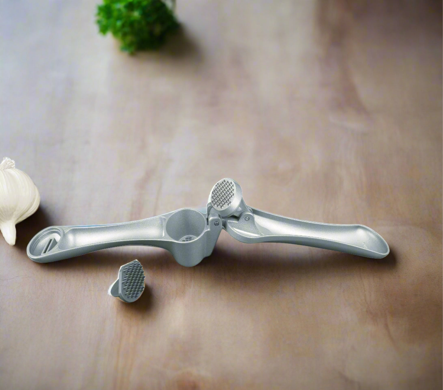 garlic press